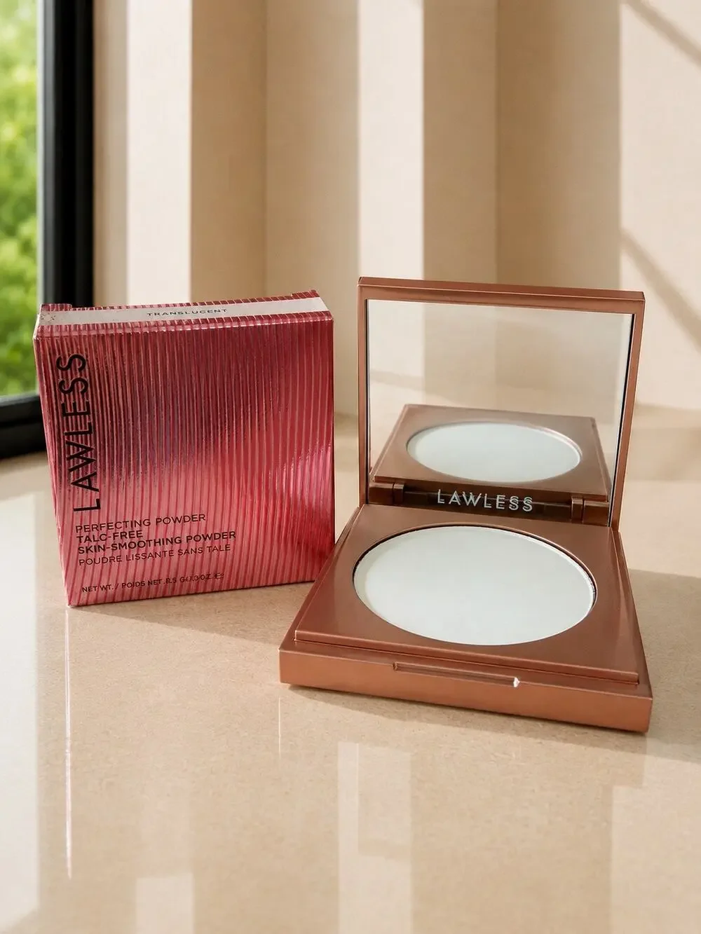 $41 LAWLESS Perfecting Powder Translucent Talc-Free Skin Smoothing